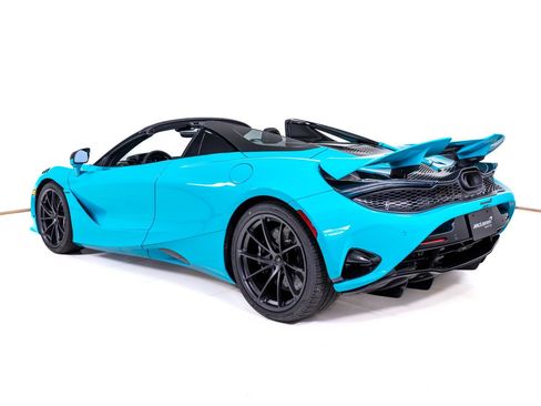 New 2027 McLaren 750S Spider RWD image 5