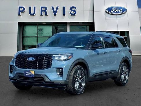 Certified 2025 Ford Explorer ST-Line w/ Premium Package AWD/4WD image 1