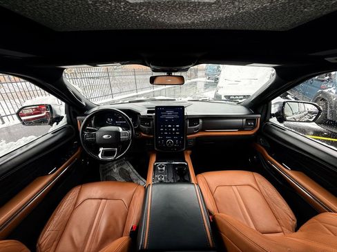 Used 2022 Ford Expedition Max Platinum image 11