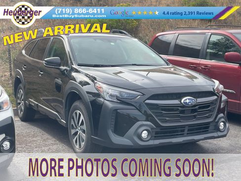 Used 2024 Subaru Outback Premium AWD/4WD image 1