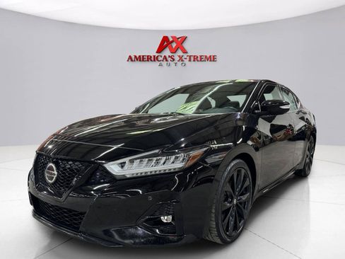 Used 2021 Nissan Maxima SR w/ Sport Mat Group FWD image 2
