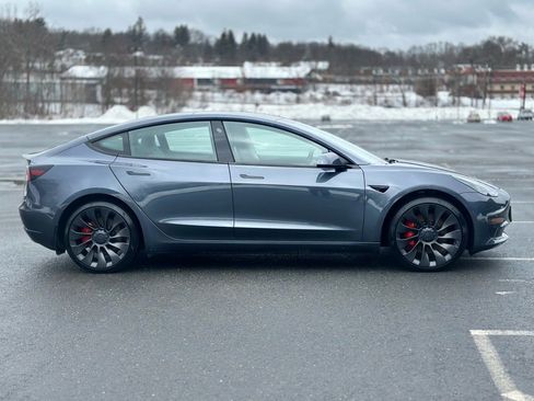 Used 2023 Tesla Model 3 Performance image 8