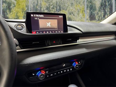 Used 2018 MAZDA MAZDA6 Touring image 15
