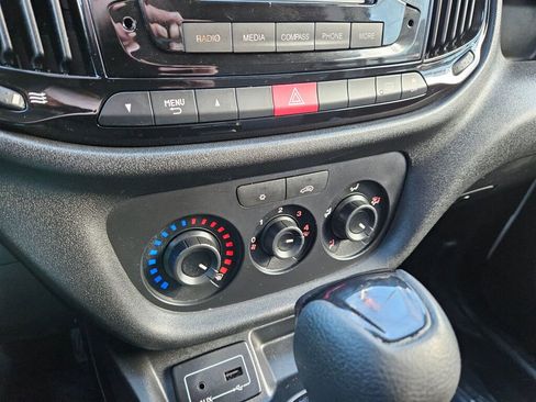 Used 2017 RAM ProMaster City Tradesman SLT w/ Rear Back-up Camera Group image 23