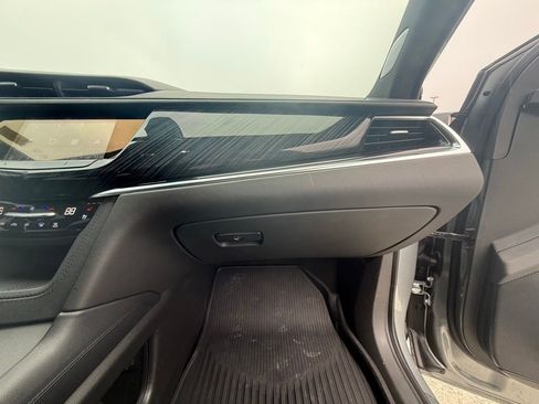 Certified 2024 Cadillac XT6 Premium Luxury w/ LPO, Floor Liner Package image 30