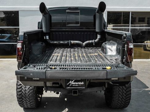 Used 2014 Ford F250 Platinum w/ FX4 Off-Road Package AWD/4WD image 32
