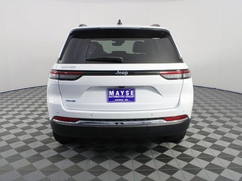 Used 2022 Jeep Grand Cherokee Limited 4xe image 27