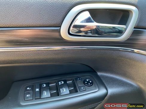 Used 2021 Jeep Grand Cherokee Limited w/ Trailer Tow Group IV AWD/4WD image 23