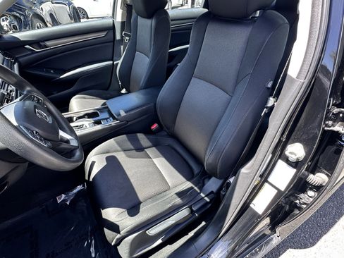 Used 2018 Honda Accord LX image 22