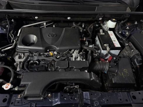 Used 2021 Toyota RAV4 Limited image 14