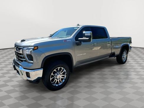 New 2026 Chevrolet Silverado 3500 LTZ w/ LTZ Plus Package AWD/4WD image 1