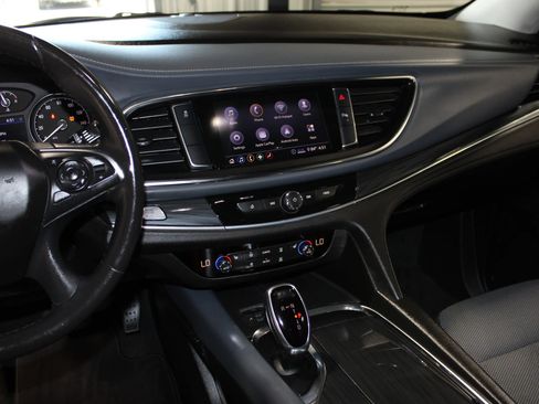 Used 2021 Buick Enclave Preferred FWD image 14