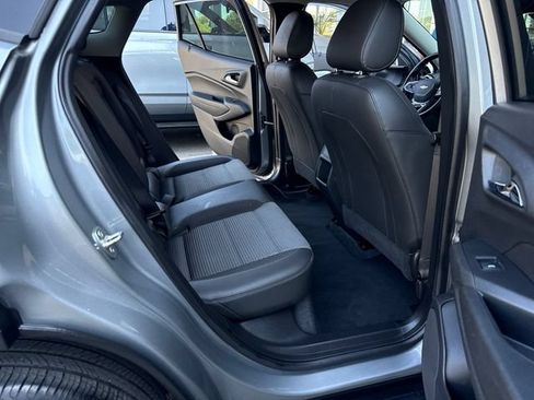 Certified 2024 Chevrolet Trax LT w/ Driver Confidence Package FWD image 32