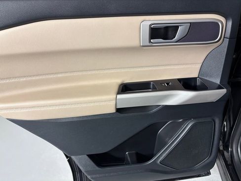 Used 2024 Ford Explorer XLT w/ Equipment Group 202A image 35