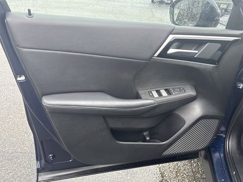 Used 2023 Mitsubishi Outlander SE image 10