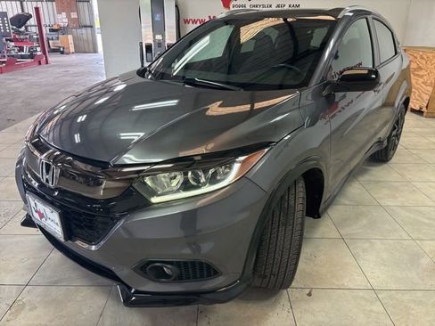 Used 2021 Honda HR-V Sport image 3