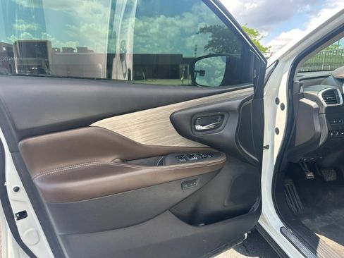 Used 2017 Nissan Murano Platinum w/ Platinum Technology Package AWD/4WD image 9