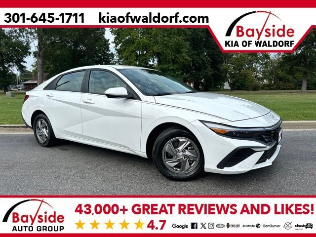 Used 2024 Hyundai Elantra SE FWD image 1