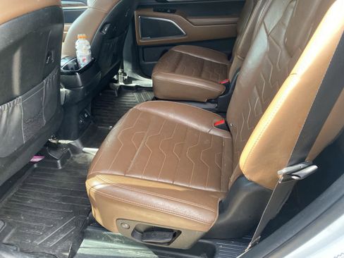 Used 2020 Kia Telluride SX w/ SX Prestige Package AWD/4WD image 15