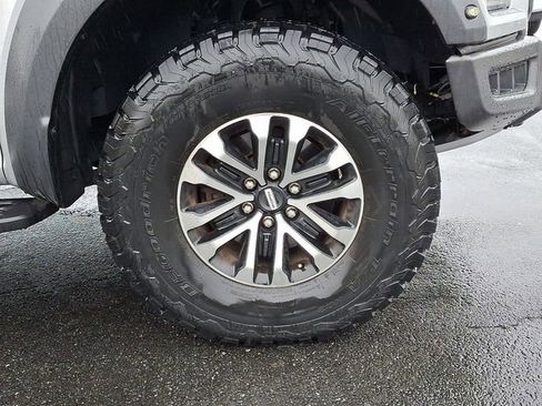 Used 2019 Ford F150 Raptor w/ Equipment Group 802A Luxury image 7