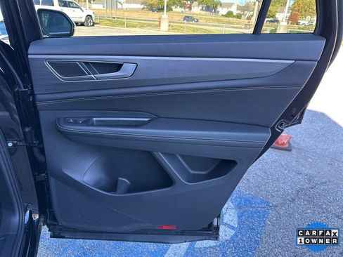 Used 2024 Volkswagen Atlas Cross Sport SE image 46