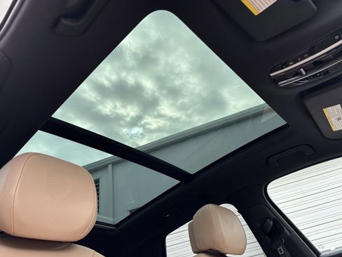 Used 2019 Porsche Cayenne AWD/4WD image 21
