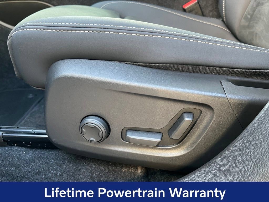 Certified 2023 Volvo C40 P8 Recharge Plus AWD/4WD image 12
