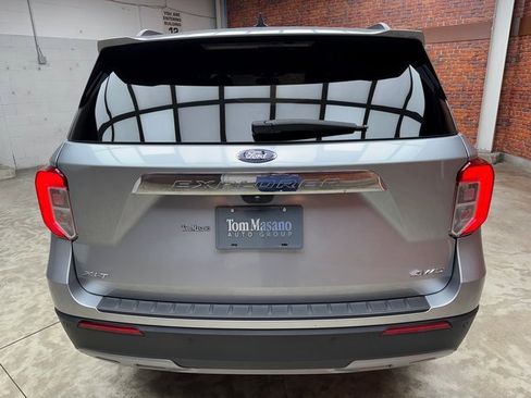 Certified 2023 Ford Explorer XLT w/ Equipment Group 202A image 4