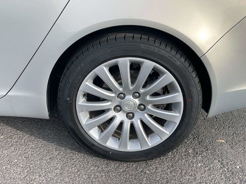 Used 2011 Buick Regal CXL w/ RL2 Preferred Equipment Group image 7