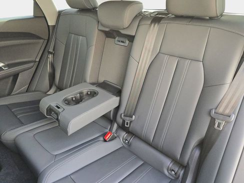 New 2026 Audi Q5 Premium Plus AWD/4WD image 14