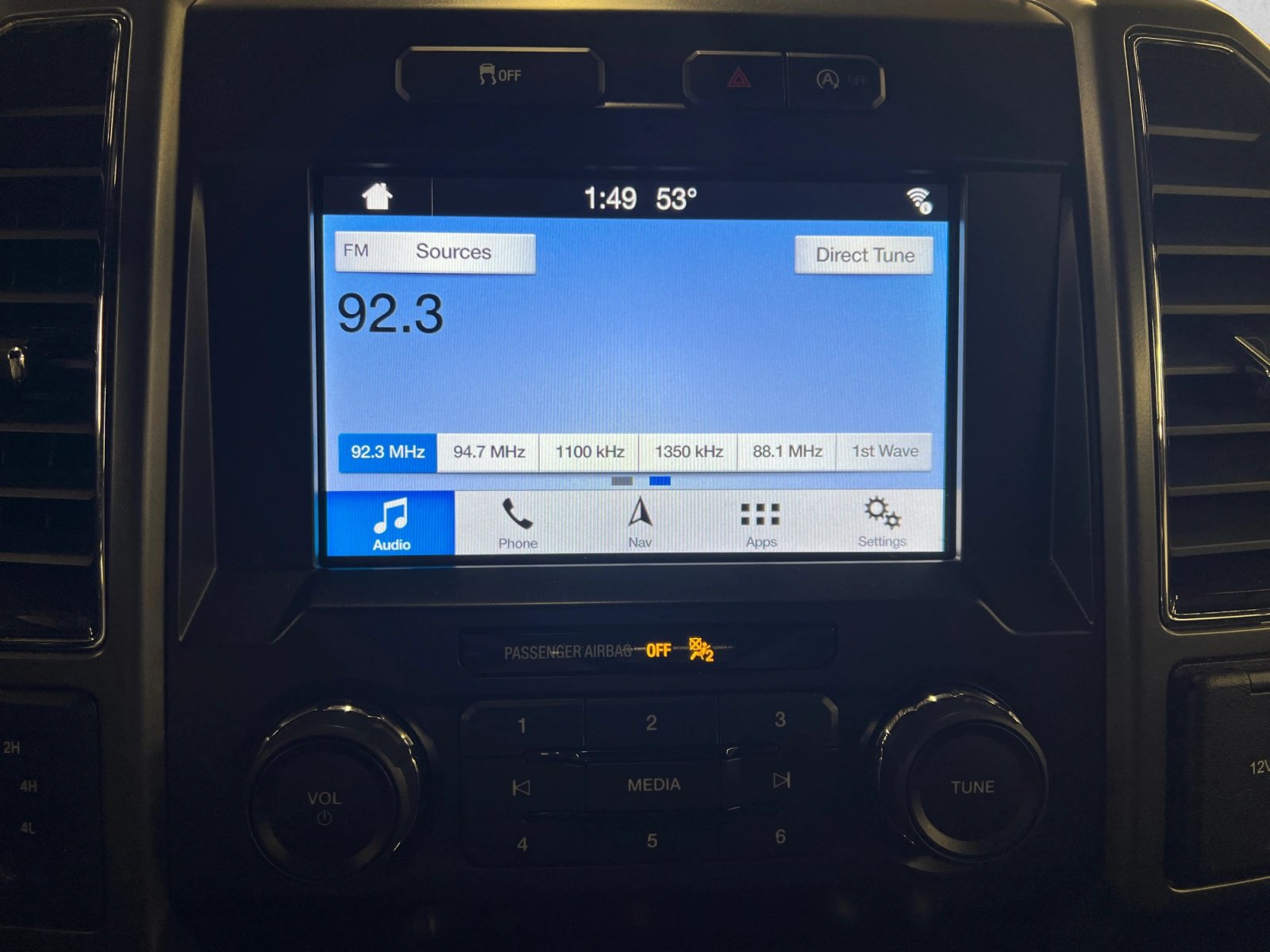 Used 2019 Ford F150 XLT w/ Equipment Group 302A Luxury AWD/4WD image 15