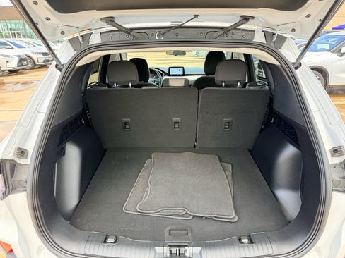 Used 2022 Ford Escape SE FWD image 26