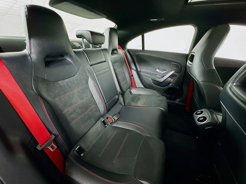 Used 2024 Mercedes-Benz CLA 35 AMG 4MATIC image 29