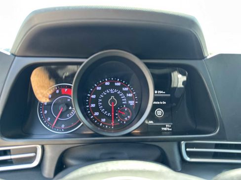 Used 2023 Hyundai Elantra SEL FWD image 17