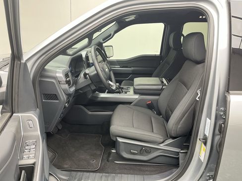 New 2025 Ford F150 XLT w/ Equipment Group 302A MID image 3