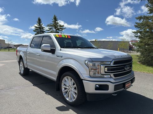 Used 2019 Ford F150 Limited w/ Trailer Tow Package image 4
