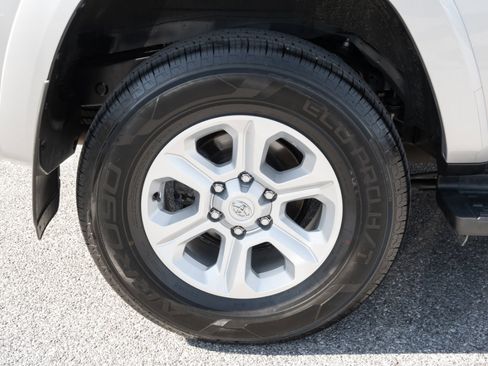 Used 2024 Toyota 4Runner SR5 image 36