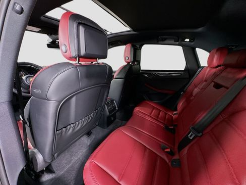 Certified 2026 Porsche Macan Turbo AWD/4WD image 24