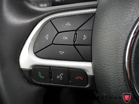 Used 2018 Jeep Renegade Latitude w/ Popular Equipment Group image 15