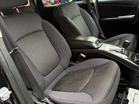 Used 2013 Dodge Journey SE image 20