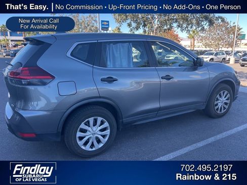 Used 2018 Nissan Rogue S image 5