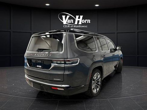 Used 2022 Jeep Grand Wagoneer Series III w/ Rear Seat Video Group 1 AWD/4WD image 7
