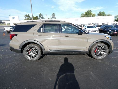 New 2026 Ford Explorer ST w/ Sun And Sound Package AWD/4WD image 2