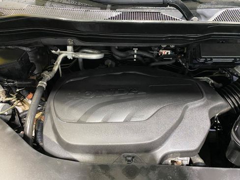 Used 2021 Honda Pilot Touring image 31