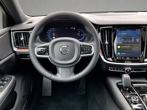 Used 2023 Volvo S60 T8 Plus w/ Climate Package image 8