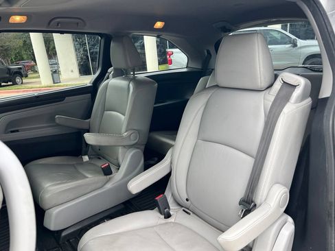 Used 2019 Honda Odyssey EX-L image 23