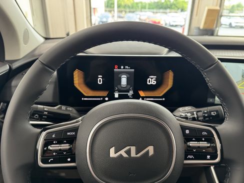 New 2026 Kia Carnival LXS image 17