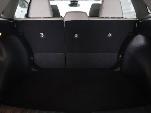 Used 2022 Toyota Corolla Cross LE image 14