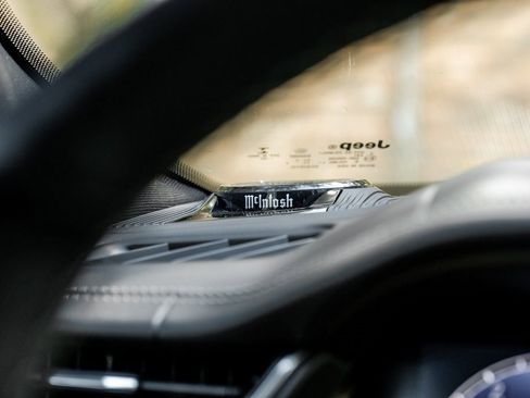 Used 2022 Jeep Grand Cherokee Overland image 39