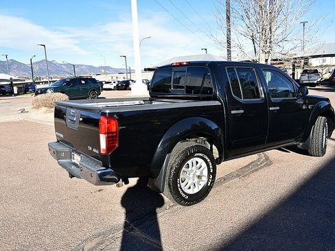 Used 2017 Nissan Frontier SV w/ SV Value Truck Package image 9